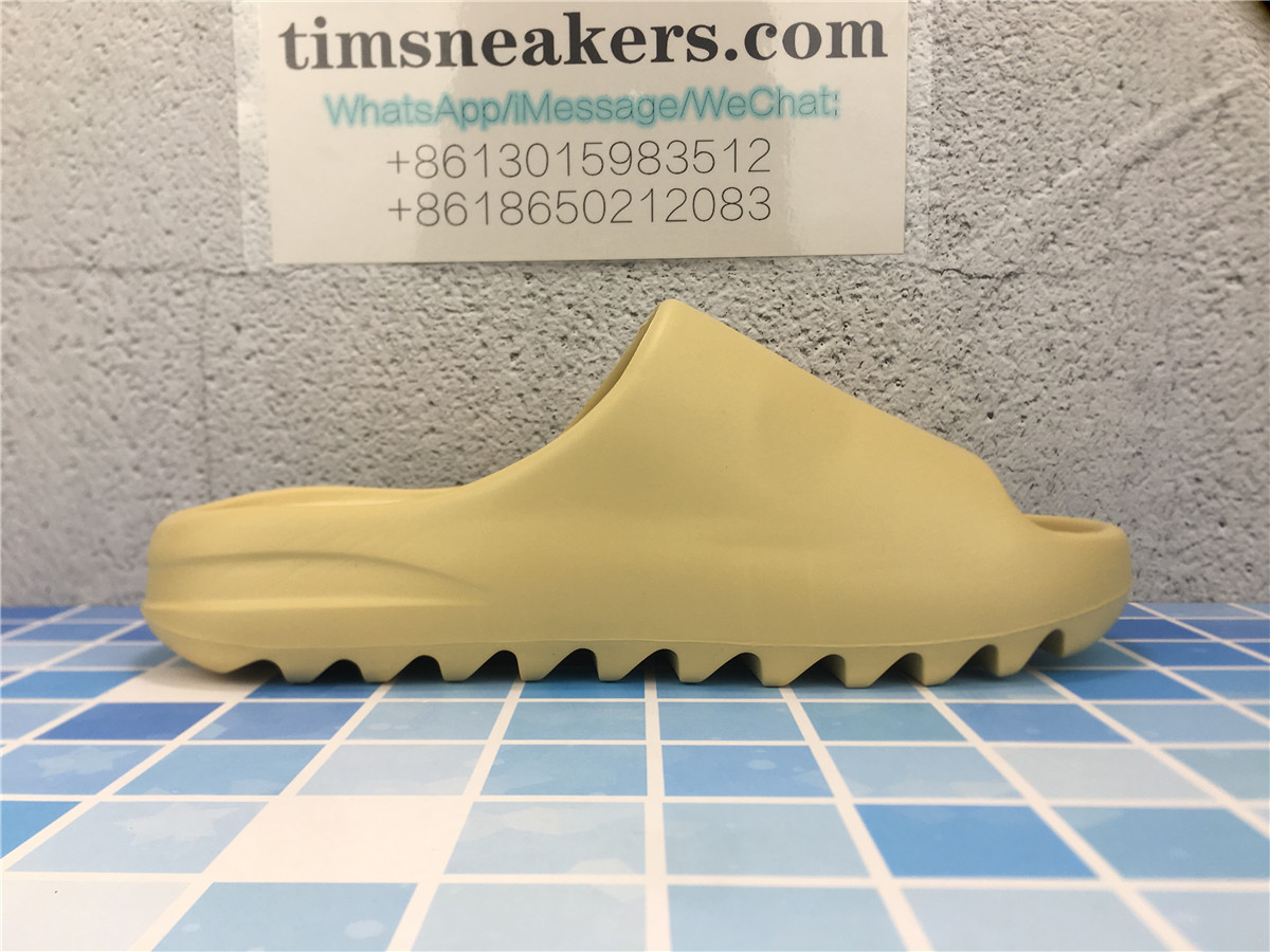 Free Shipping Yeezy Slides Desert Sand FW6344